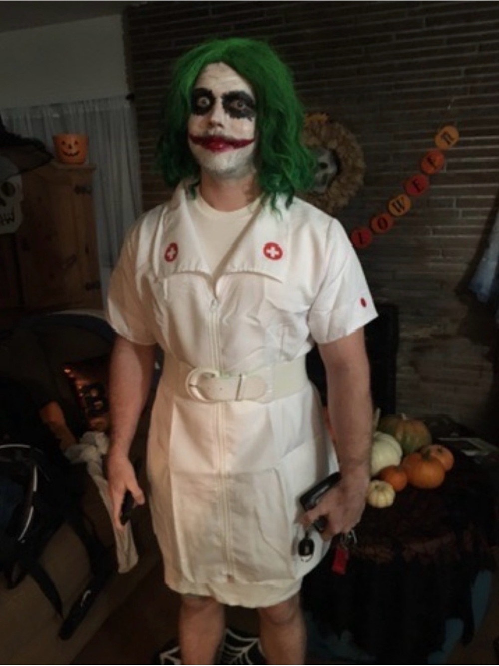Men’s Dark Knight Joker Nurse Costume Green Wig Harvey Dent Halloween